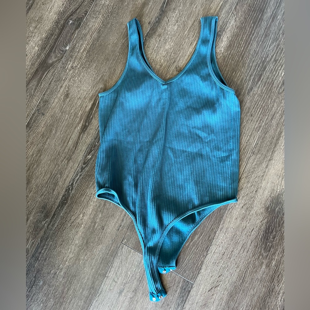Gypsy + Jade Bodysuit Teal Ribbed V-Neck size large/XL - Picture 2 of 4